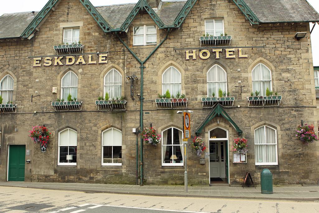 Langholm Eskdale Hotel מראה חיצוני תמונה