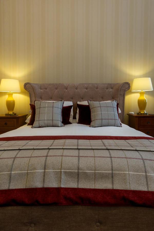 Langholm Eskdale Hotel מראה חיצוני תמונה