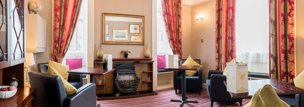 Langholm Eskdale Hotel מראה חיצוני תמונה