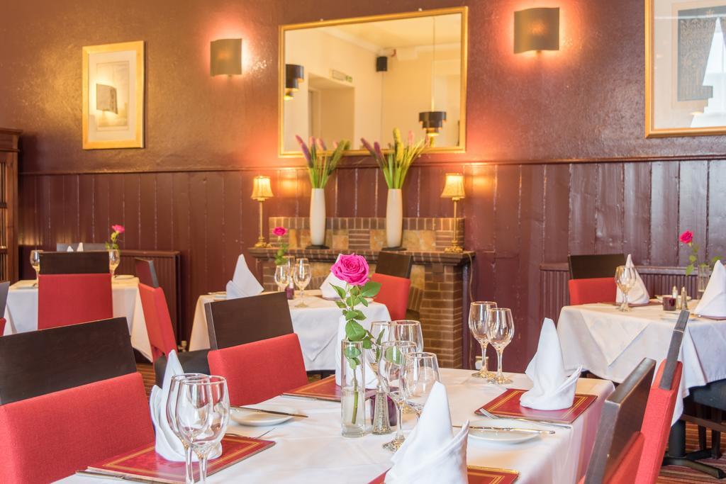 Langholm Eskdale Hotel מראה חיצוני תמונה